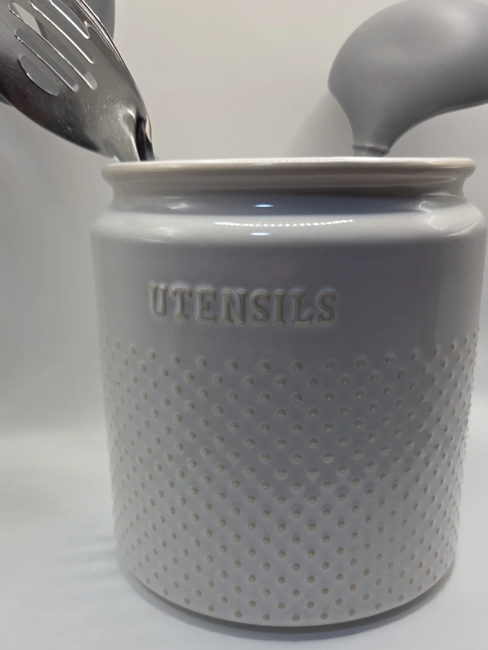 Better Homes And Gardens Ceramic Crock Utensil Holder With 3 Utensils